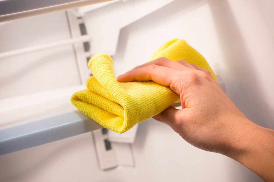 Чем помыть холодильник - подробная инструкция по очистке внутри и снаружи бытовых моделей (100 фото)