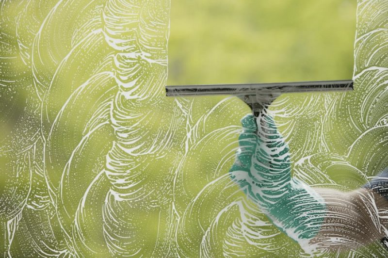 Как мыть окна - советы, рекомендации и способы как легко и просто помыть окна без развода