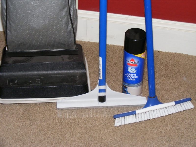 Как почистить ковер - обзор средств для очистки в домашних условиях. Рецепты эффективных составов