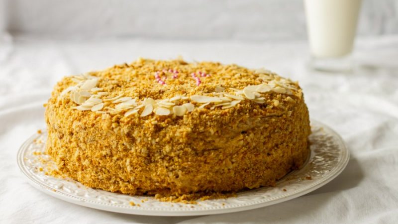 Как сделать торт: пошаговая инструкция приготовления торта, лучшие рецепты и советы по выпечке в домашних условиях