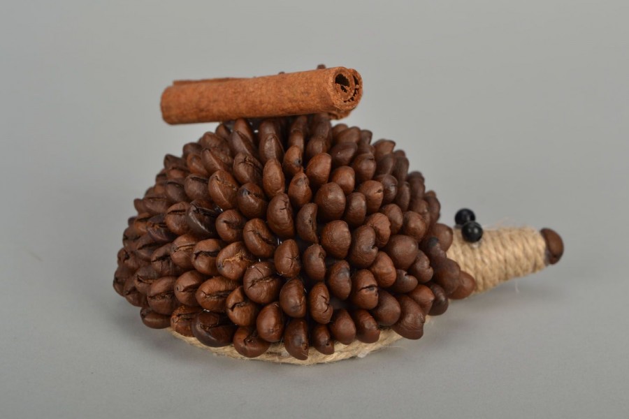 Поделки из кофе: пошаговая инструкция изготовления объемных поделок и панно из кофейных зерен (95 фото)