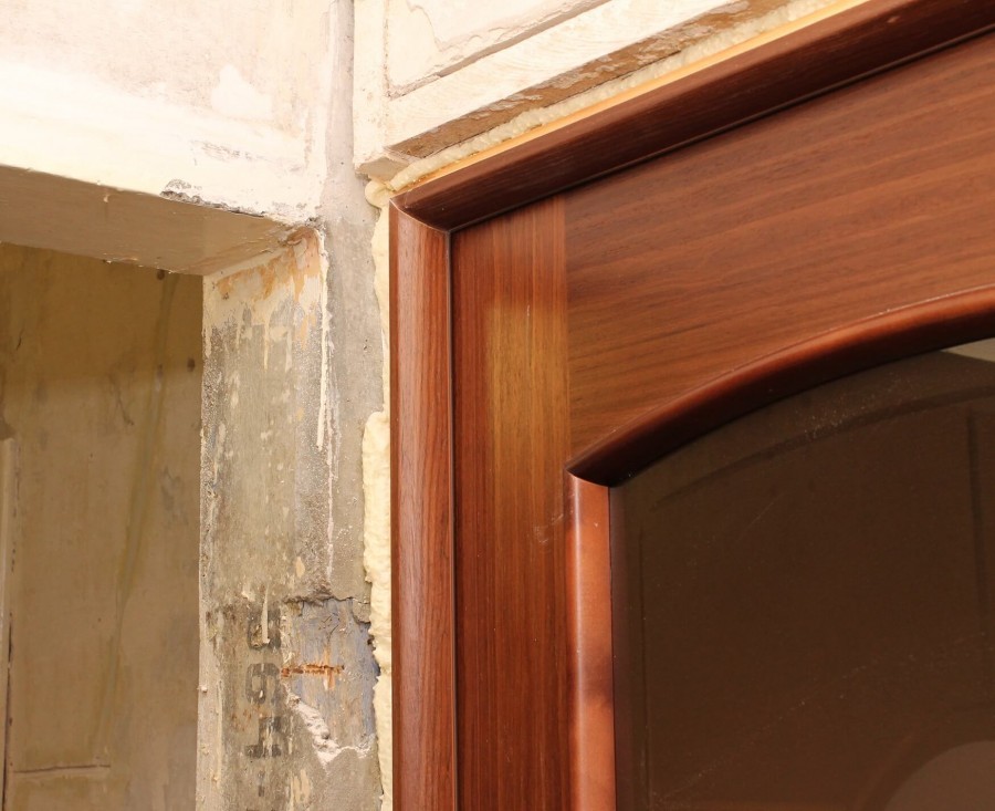 Установка дверей своими руками: пошаговая инструкция грамотного монтажа межкомнатных дверей (95 фото)