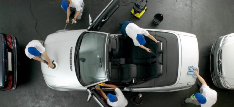 Как качественно отмыть салон автомобиля
