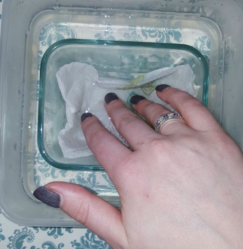 Чем отмыть лак для ногтей с линолеума